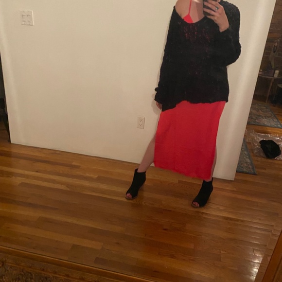 Free People Oversized Distressed Black crochet Sunday Shore Sweater Sz small - Picture 11 of 11